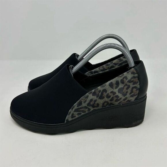 Clarks Women's Black Leopard Print Slip-On Wedge Loafers Size 9 Wide Casual - Picture 5 of 12